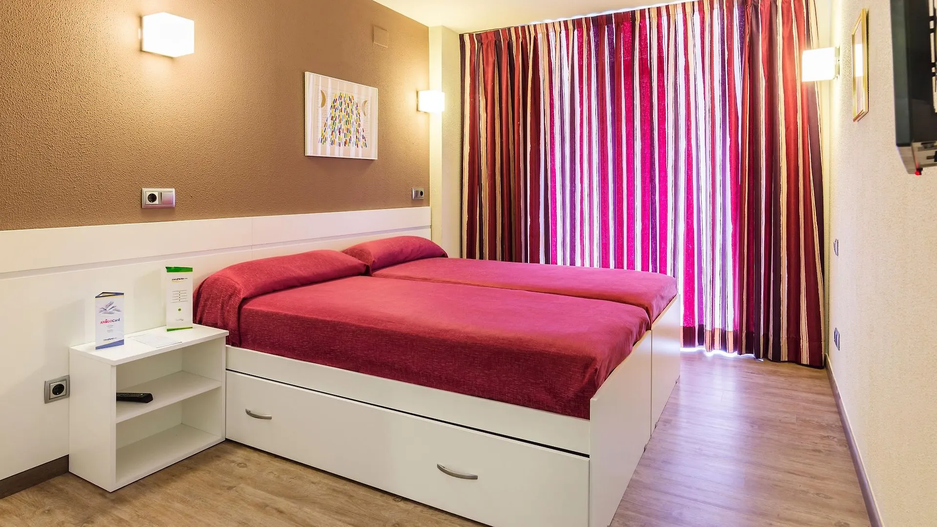 Medplaya Aparthotel Esmeraldas Tossa de Mar